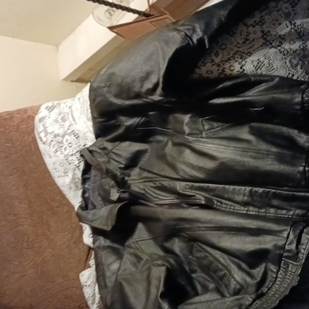 Leather coat 2xl vintage black, Expressions Contemporary